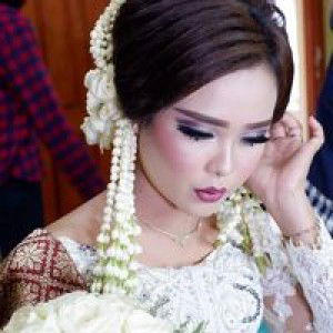 Dina Octaria Tampubolon profile icon