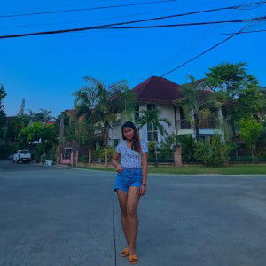 Luisa lorenz Silin Mahinog profile icon