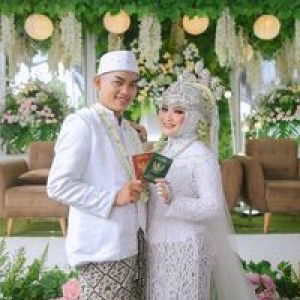 Novi Sri Apriani profile icon