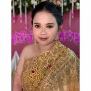 Phung Sunisa profile icon