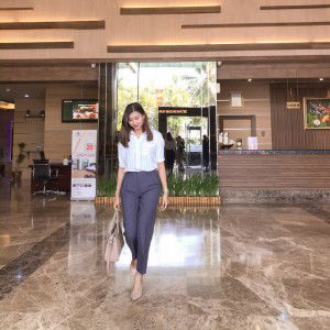 Shela Nursanti profile icon