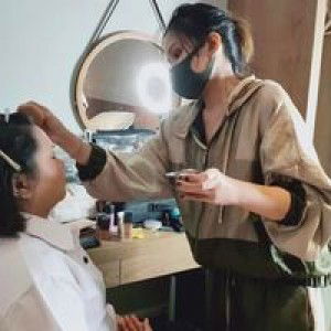 Pailin Intharasuwan profile icon