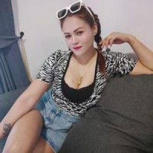 เปิ้ล เปิ้ล รอแปป ทำกับแก้มอยู่ profile icon