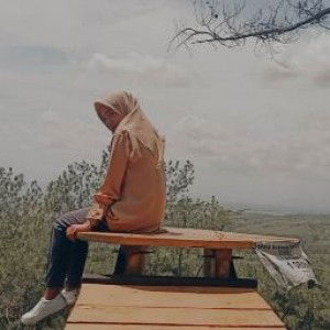 Sis Wati profile icon