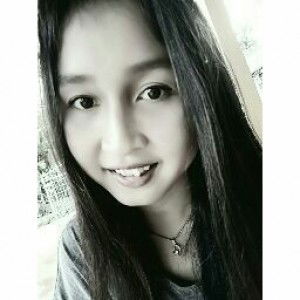 Putri Indah permatasari profile icon