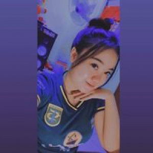 Siti Nur Chasanah profile icon