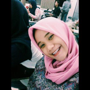 almira wulandari profile icon