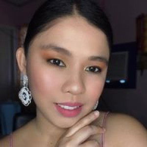 Kristine Rom Tura profile icon