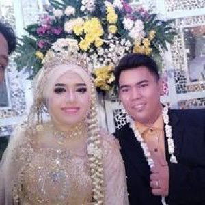 Putri Susanti profile icon