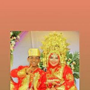 Iis Tuningsih profile icon