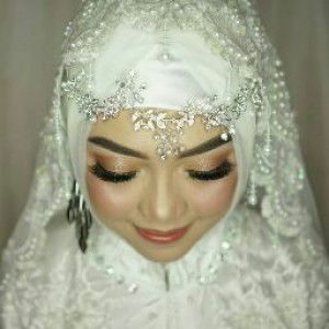 ayu azhari profile icon