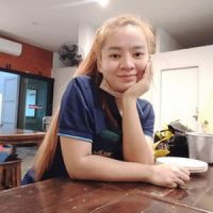 Chanida N Por profile icon