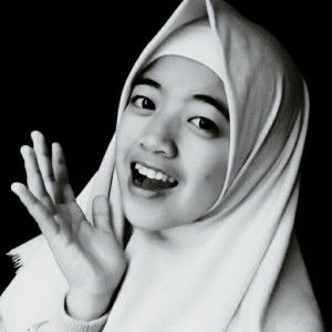Maike budi Saputri profile icon