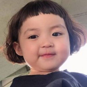 Ayu Nurhaiza profile icon