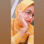 Dina Khairunisa profile icon