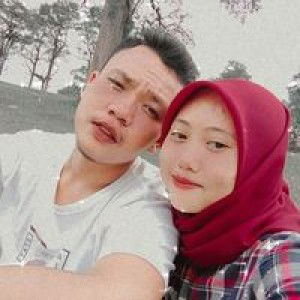 E Lenn Q profile icon