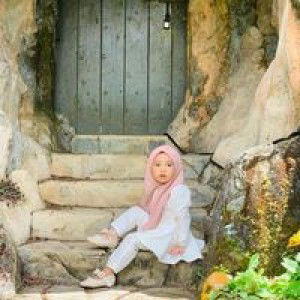 Ummi Zinnirah profile icon