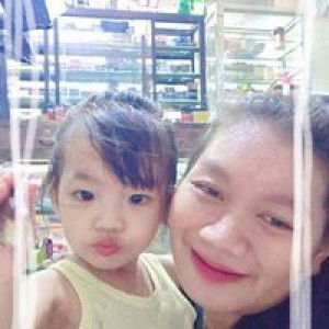 Putri Kheysia profile icon