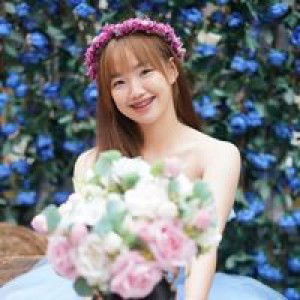 Anna Saeher profile icon