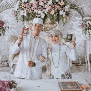 Dedeh Kusnaeni profile icon