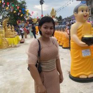 Yin Yin Chai profile icon