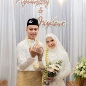 Ayu Indriliani profile icon