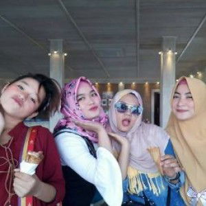 Ainun Nazmah profile icon