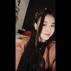 Putri Sari profile icon