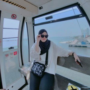 Riri Khairina Cahyani profile icon