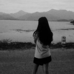 Fah Butsarin profile icon