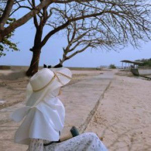 Desti Nurhayati profile icon