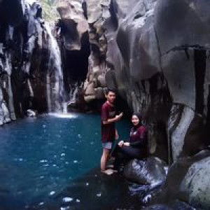 Putri Rizki profile icon