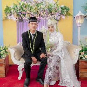 Bunga Desinta profile icon