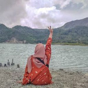 Anissa Dewi profile icon