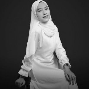 Risa Setiani profile icon