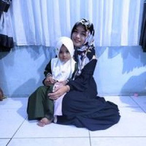 Ratih Ruhyana profile icon