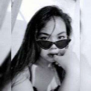 Lara Jane Mirabiles profile icon