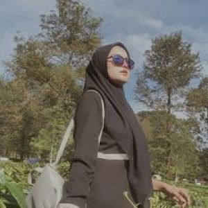 Mia Kharisma profile icon