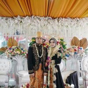 Putri Puspa Sari profile icon
