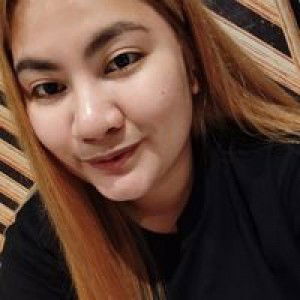 Yna Benitez profile icon