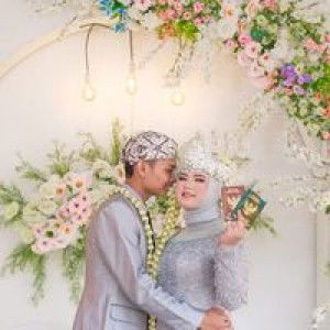 Anny Kosongtujuhsepuluh profile icon