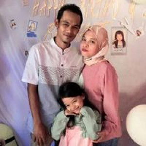 Neny Widya Hudha profile icon