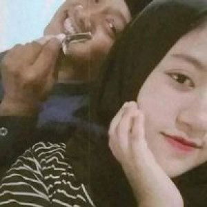 Lina Rosdya profile icon