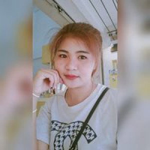 ใบ เฟิร์น profile icon