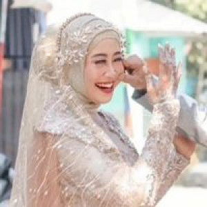 Selvi Savitry profile icon