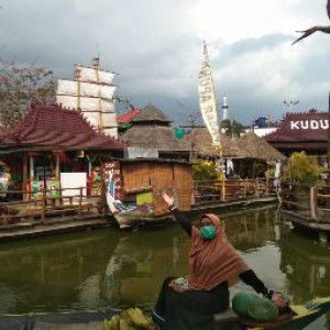 Rahmawati Latukau profile icon