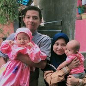 Novita Akbar profile icon