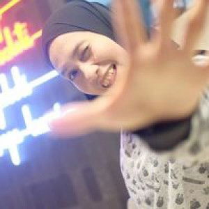 Nur Aprianingsih profile icon