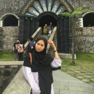 Siti Munfarikah profile icon