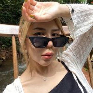 Salisa May profile icon